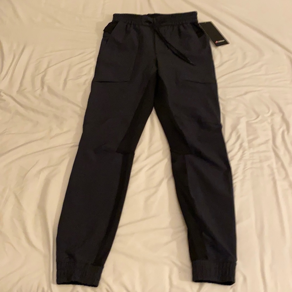 Lululemon License to Train Jogger XS Black NWT